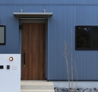 ガルバリウム外壁 写真