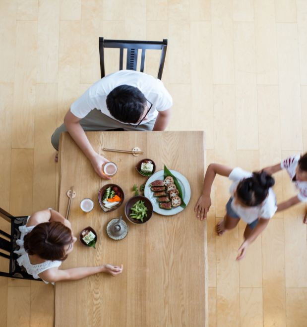 家族をつなぐ、フラットな暮らし。 外観写真